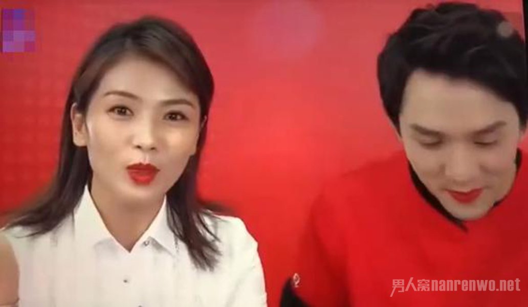 刘涛为李佳琦涂三种颜色口红