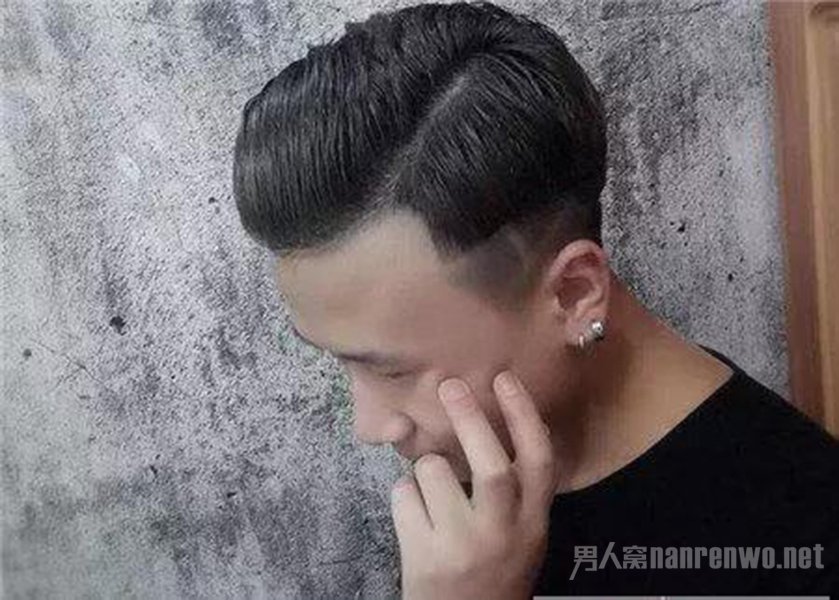 2. 蓬松+刻度发型
