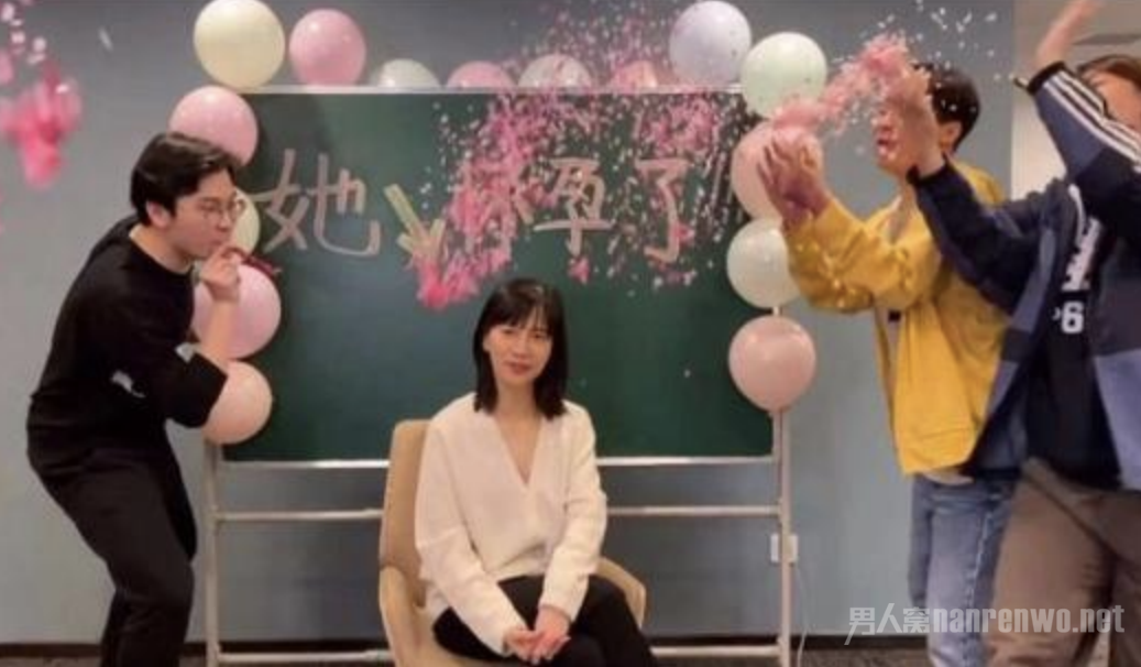 papi酱怀孕