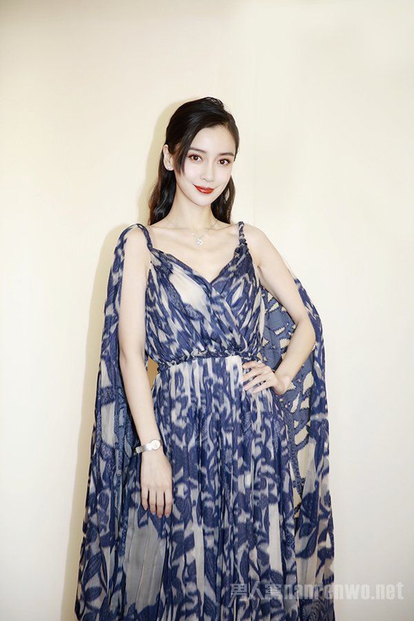 angelababyP图参加红毯