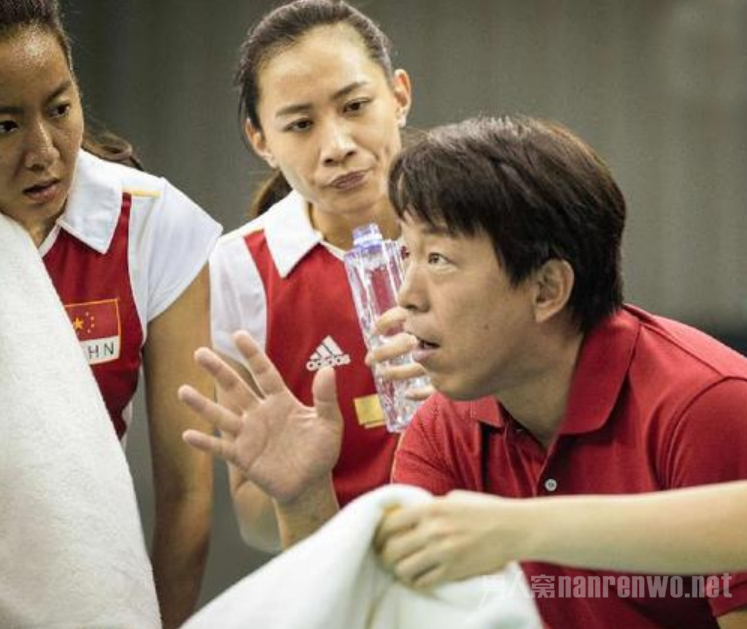 黄渤参演中国女排