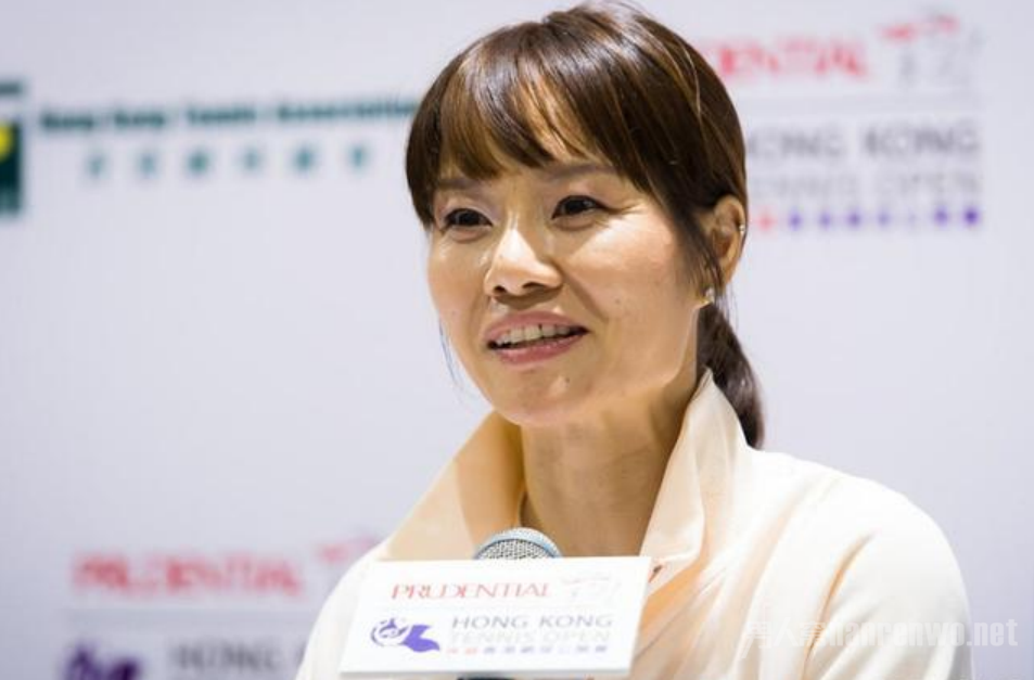 网球世界冠军捐赠300万