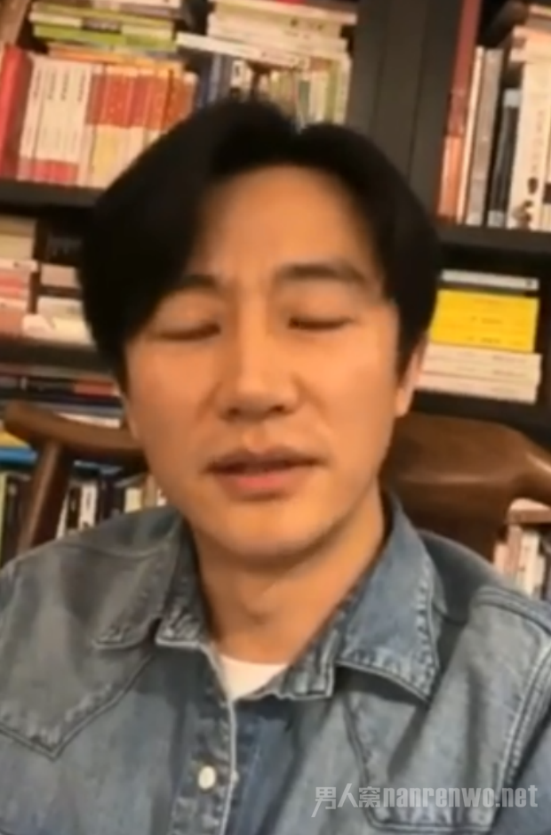 粉丝们还以为黄轩迟到了