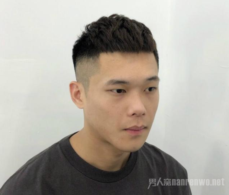 短发