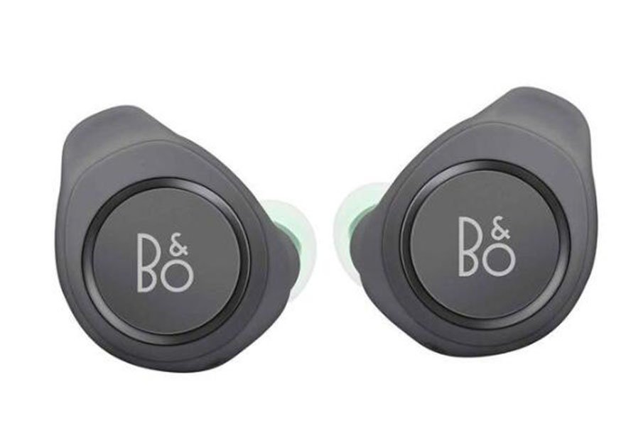 2 Bang & Olufsen Beoplay E8 Motion